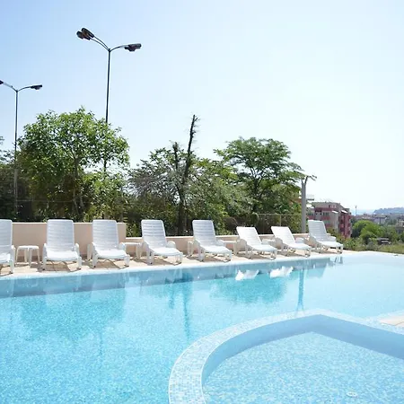 Хотел рай 3*