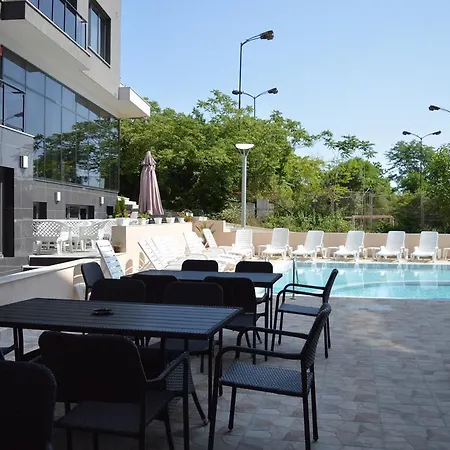 Ray Hotel 3*